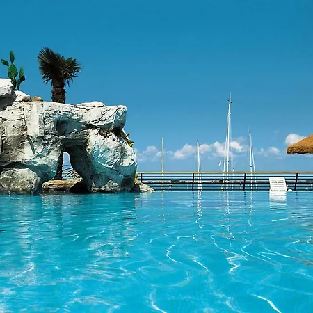 Appartamento Holiday Nauthotel Porto San Vito - Ivn03015-cyg *